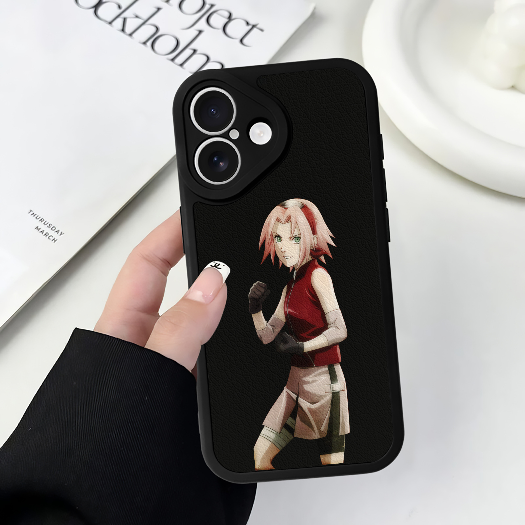 （画像用） NARUTO -ナルト- 春野サクラ Haruno Sakura 【iPhone 16シリーズ対応】シリコンスマホケース（レザー調） 材質：シリコン